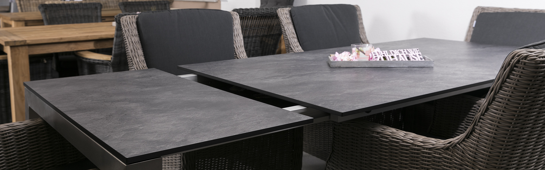 Moderne Gartenmöbel in Anthrazit